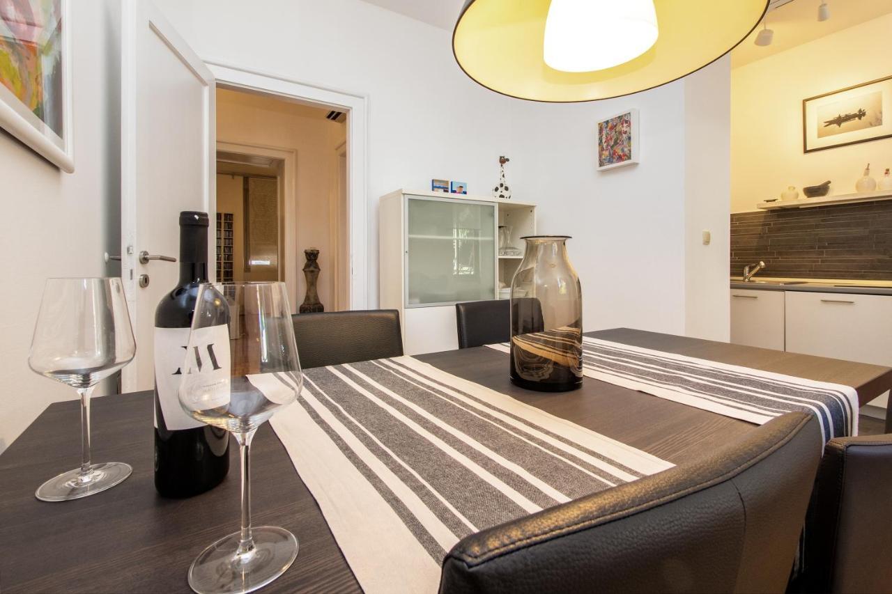 Minimalist Hidden Gem Spacious Flat In Center Apartment *